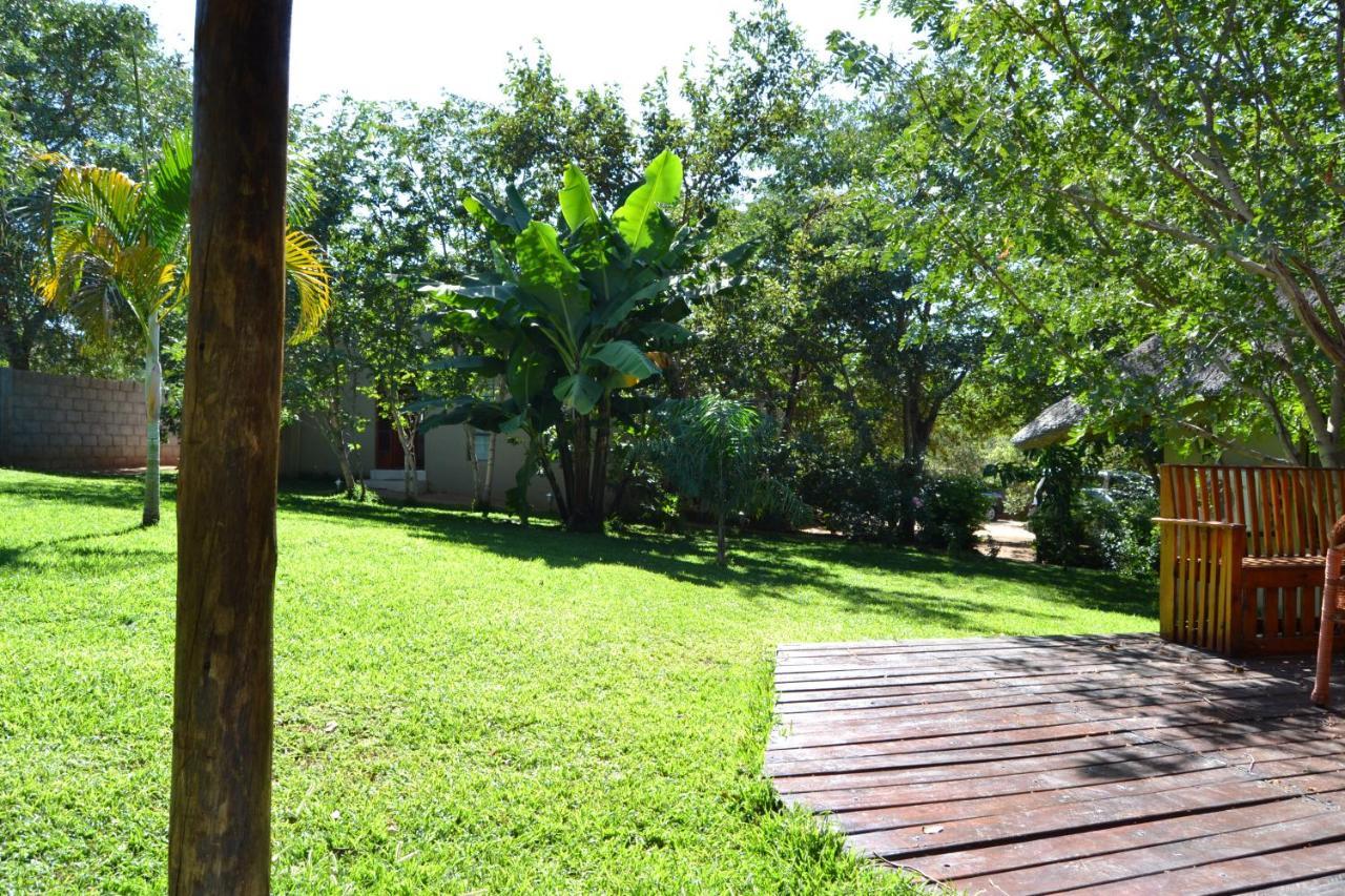 Lesoma Chobe Sunset Chalets מראה חיצוני תמונה