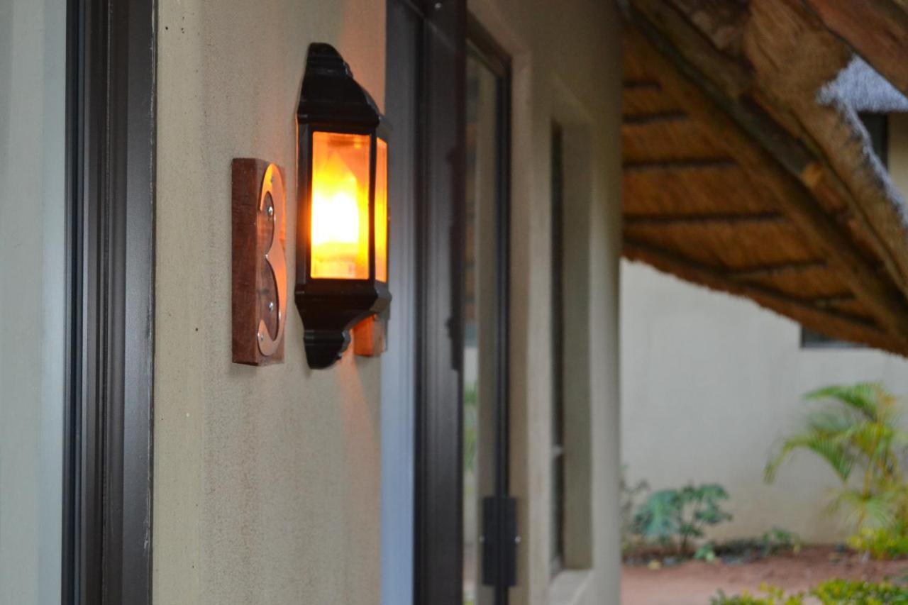 Lesoma Chobe Sunset Chalets מראה חיצוני תמונה