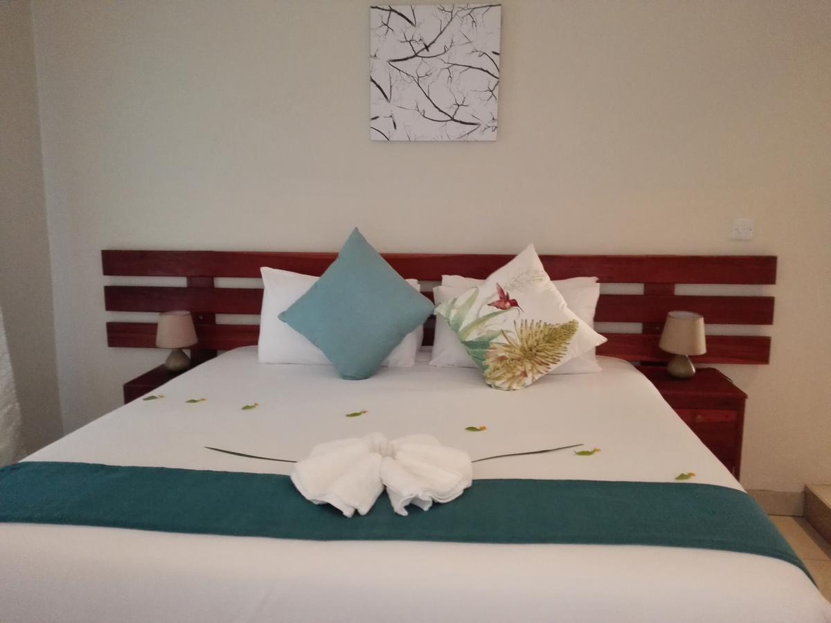 Lesoma Chobe Sunset Chalets מראה חיצוני תמונה