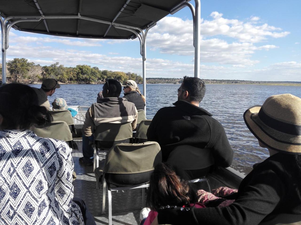 Lesoma Chobe Sunset Chalets מראה חיצוני תמונה