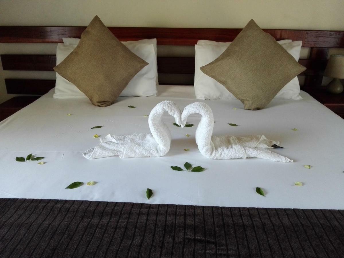 Lesoma Chobe Sunset Chalets מראה חיצוני תמונה