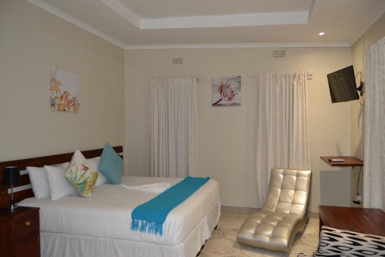 Lesoma Chobe Sunset Chalets מראה חיצוני תמונה